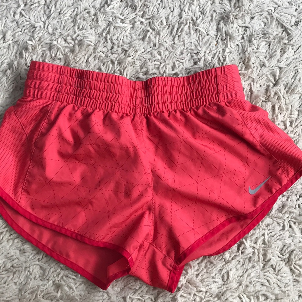 NIKE DRI-FIT RUNNING SHORTS!! ADORABLE COLOR!!